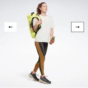 Reebok medium t-shirt